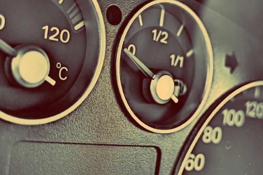 Car Overheating? What to Do in the First 60 Seconds